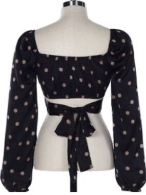 NWT $44 Blu Pepper Polka Dot Tie-Back Crop Top – Size Small